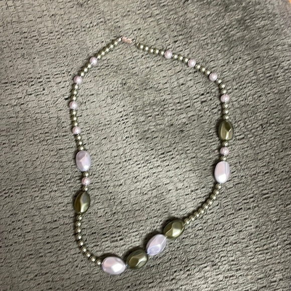 Grey and green beaded necklace - Picture 1 of 1